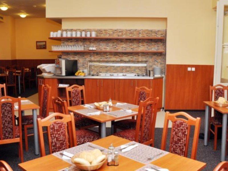 פראג Hostel Junior מראה חיצוני תמונה