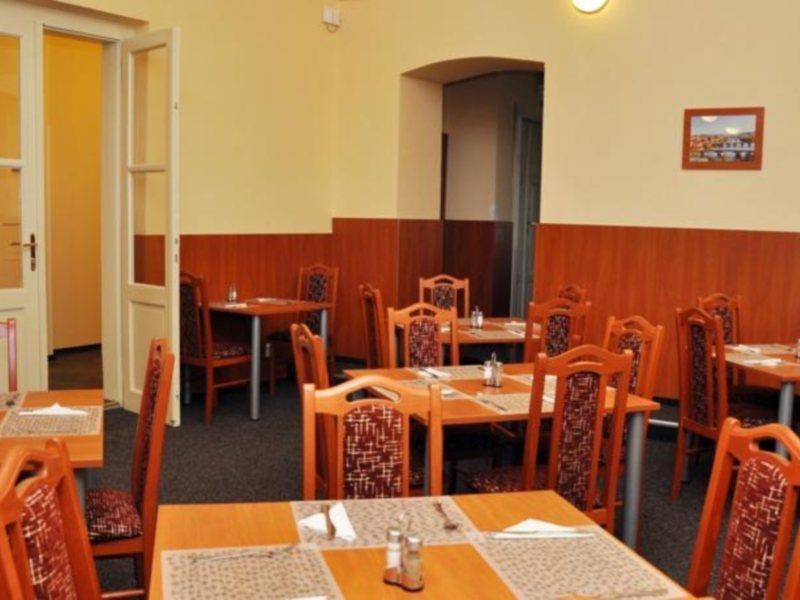 פראג Hostel Junior מראה חיצוני תמונה